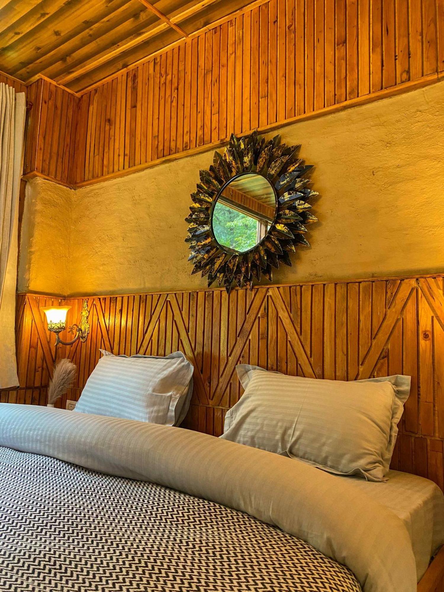 Whoopers Boutique Resort Jibhi Exteriér fotografie
